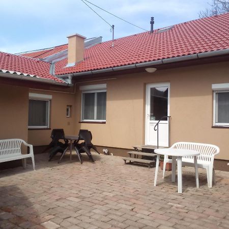Start Apartmanok 佩奇 外观 照片